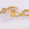 Brinco Duo Argolinha Chave e Cadeado Folheado em Ouro 18k