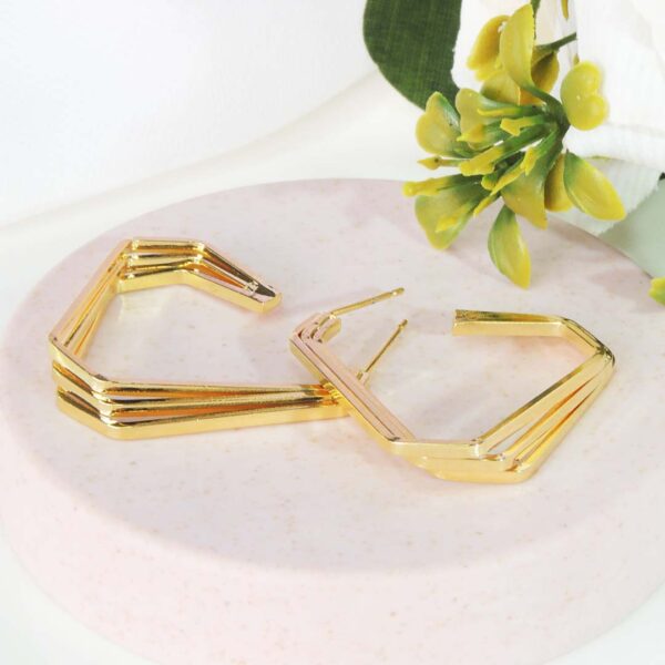 Brinco Argola Três Triangulos Folheado A Ouro 18k - Image 3