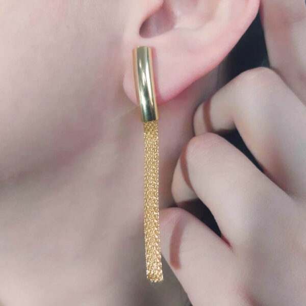 Brinco Fio Grosso Trabalhado Folheado A Ouro 18k - Image 2