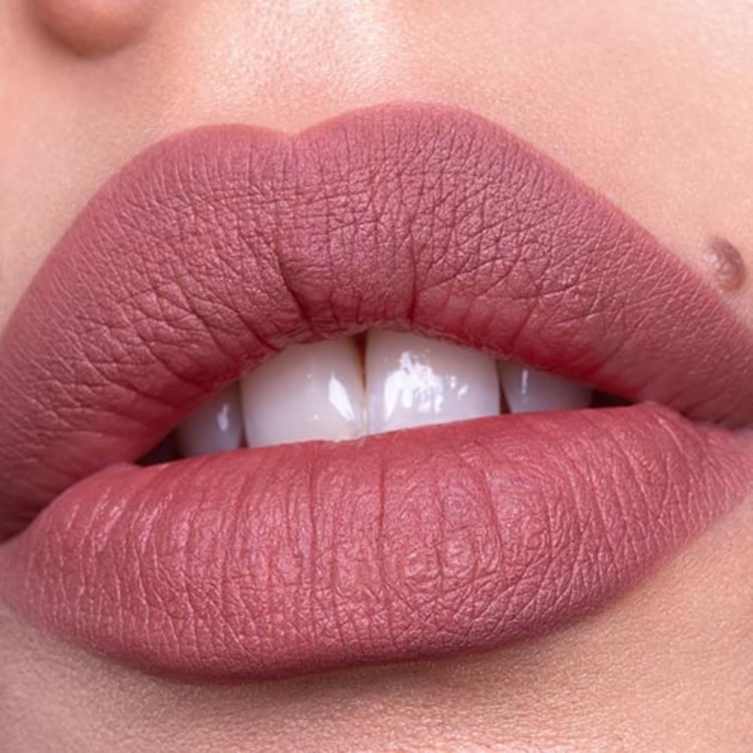 Lápis labial Catrice Plumping Lip Liner 040 Starring Role - Imagem 3