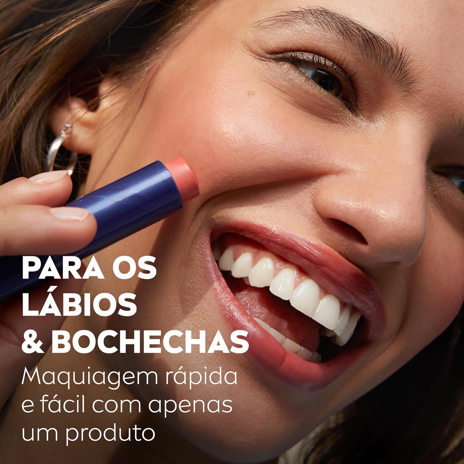 NIVEA Hidratante Labial Hidra Color 3 em 1 Coral 4,8g, Cor Intensa, Hidratação 24h, Proteção UVA/UVB, Lábios e Bochechas - Imagem 6