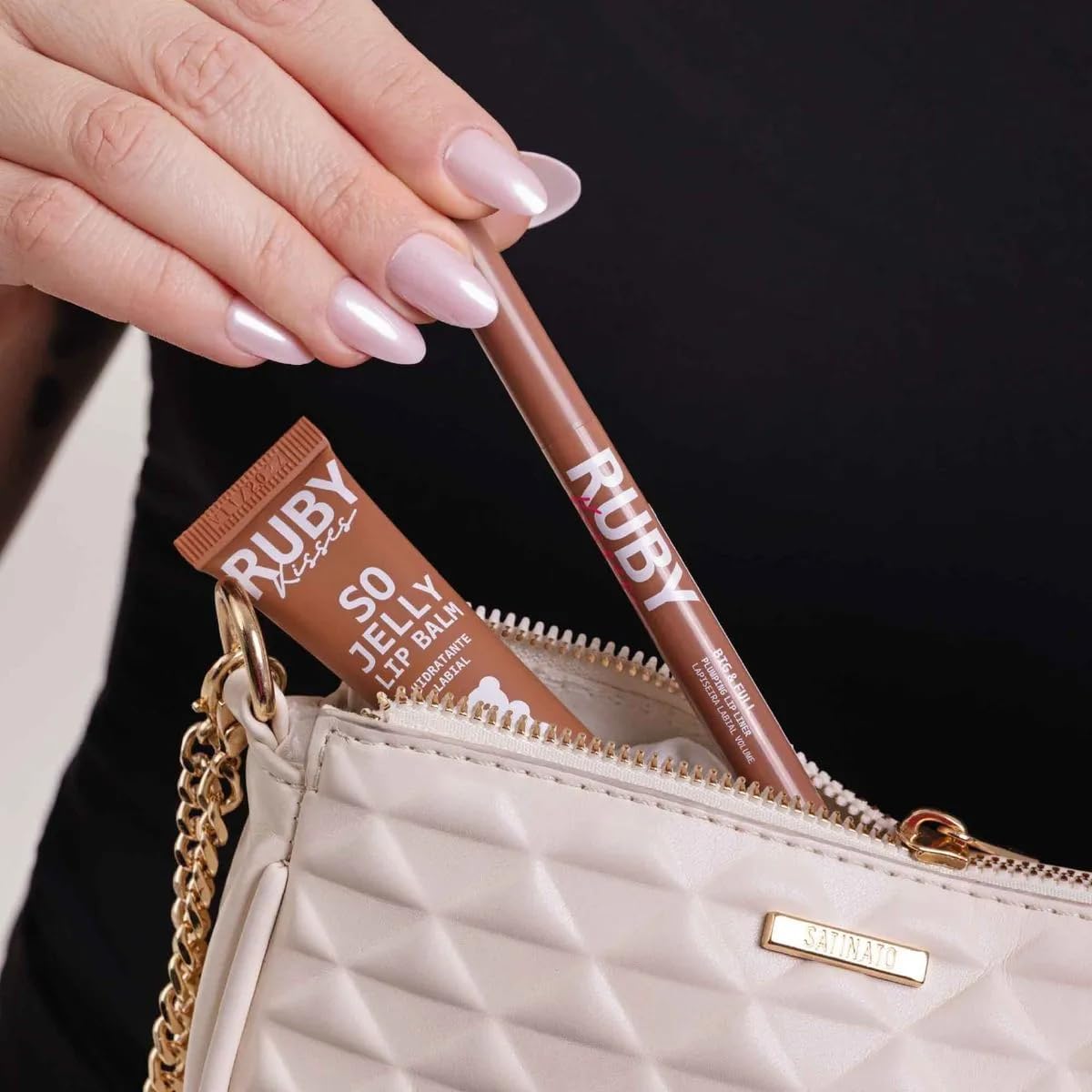 Big & Full Plumping Lip Liner Lapiseira Labial Volume - Nude Beige - Imagem 5
