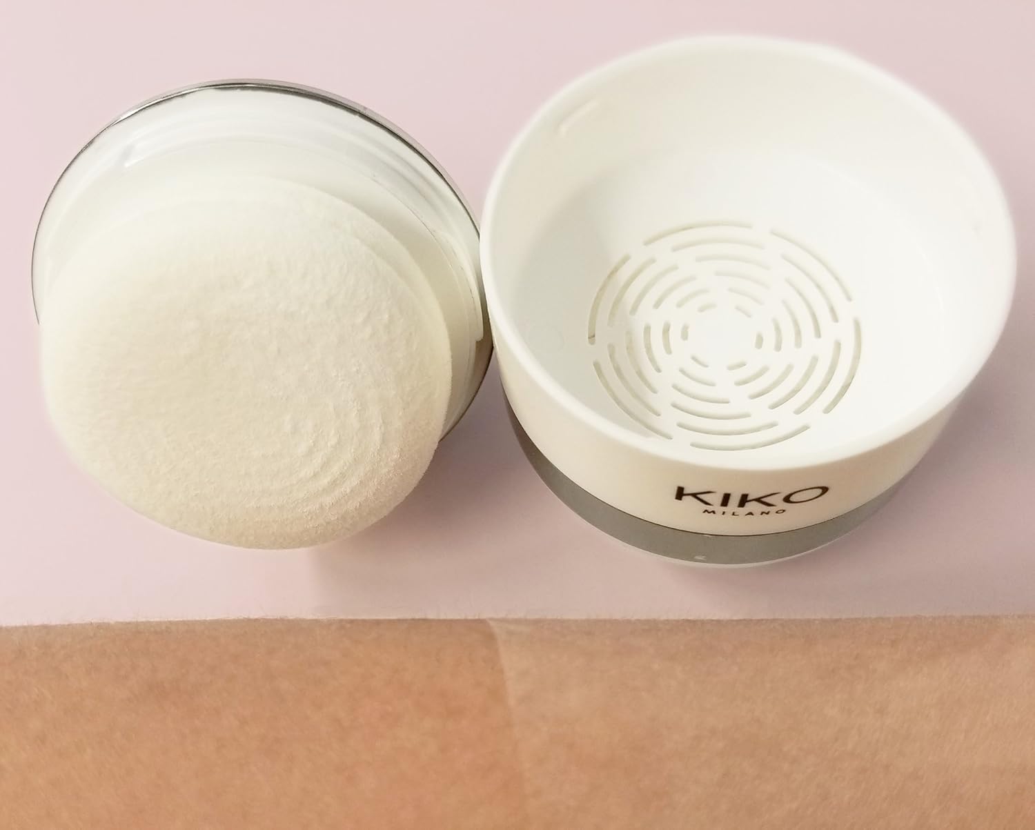 Pó Facial Fixador KIKO MILANO Invisible Touch 13,5g - Imagem 4