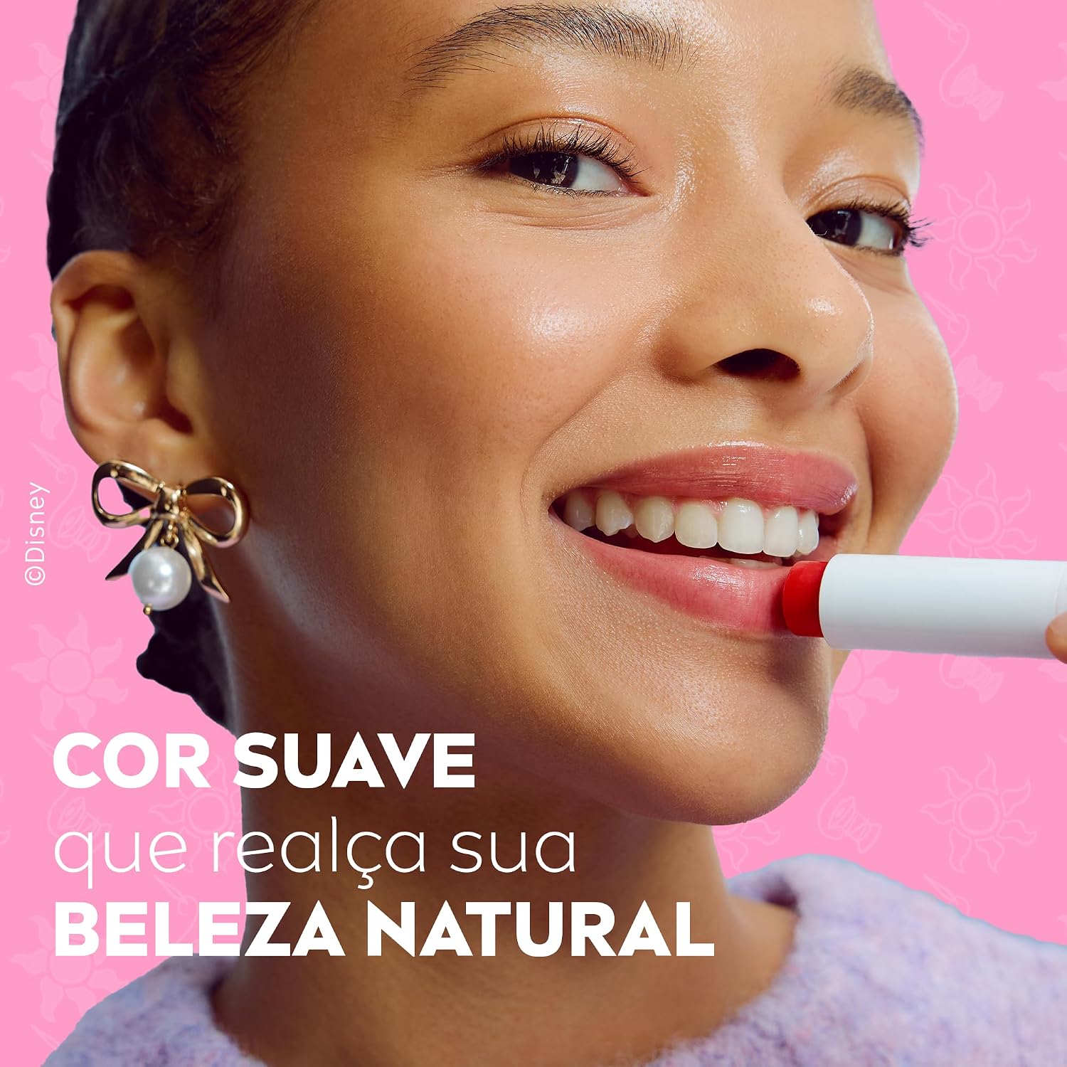 NIVEA Hidratante Labial Morango Silvestre Ed. Limitada Rapunzel Disney® Princesa 4,8g, Hidratação Intensa 24h, Cor Suave, Brilho Delicado, Manteiga de Karité - Imagem 6