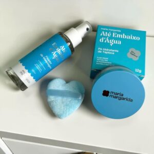 Maria Margarida Kit 2 Produtos Pó Solto Hidratante de Tapioca + Fixador de Maquiagem e Esponja de Presente (Pó 05)