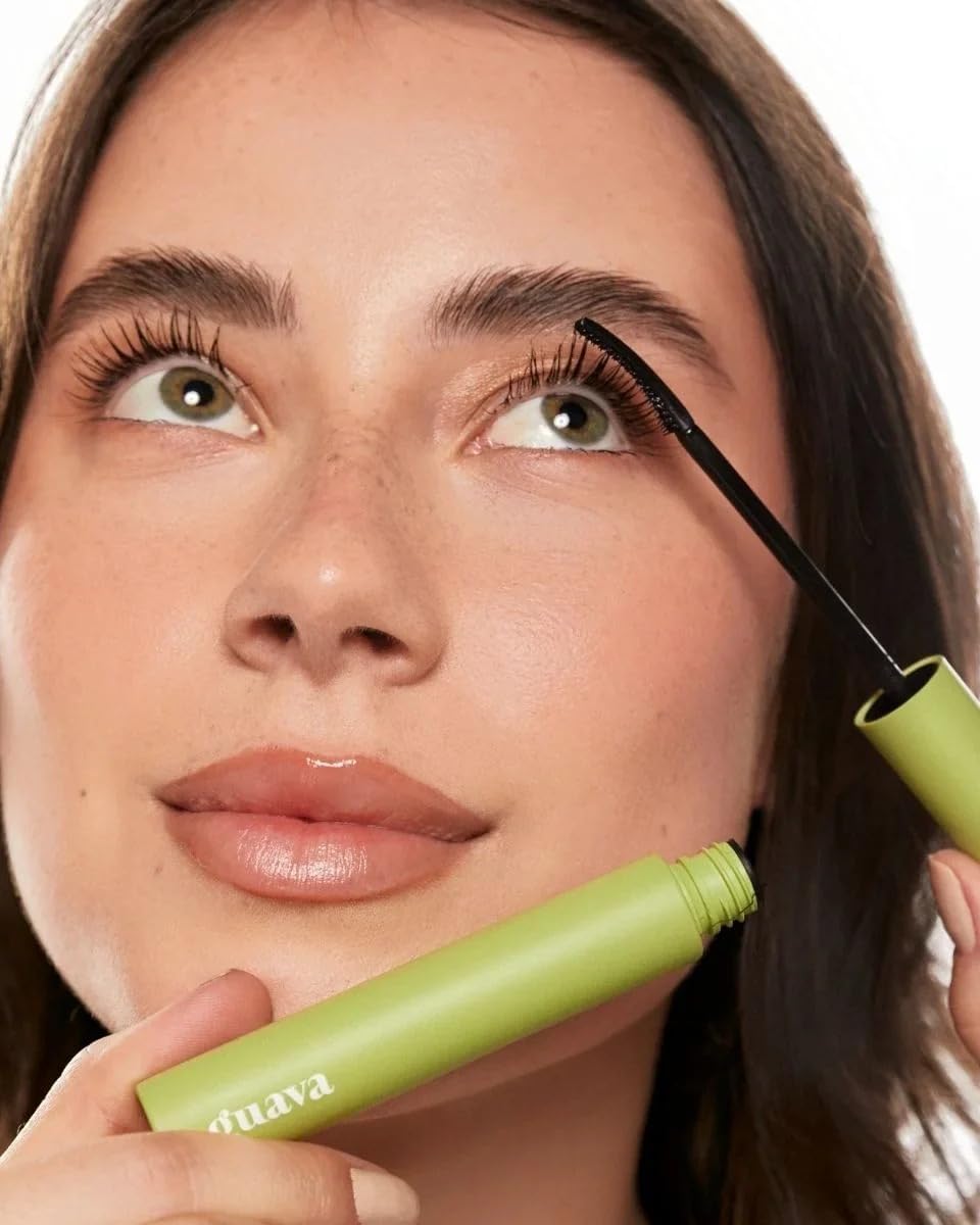Máscara De Cílios Rímel Guava Tubing Alonga e Cuida Aplicador Curvado Sem Grumos Fácil Remoção Preto - Imagem 4