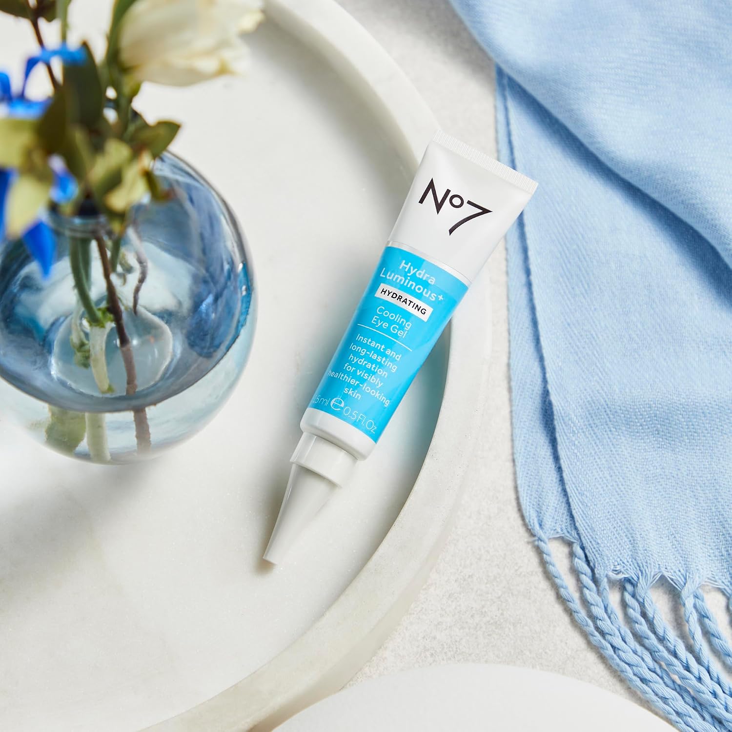 No7 HydraLuminous+ Gel refrescante sob os olhos - Gel hidratante para os olhos para suavizar a secagem, linhas finas com ácido hialurônico e vitamina B3 niacinamida - revela uma pele visivelmente mais - Imagem 6