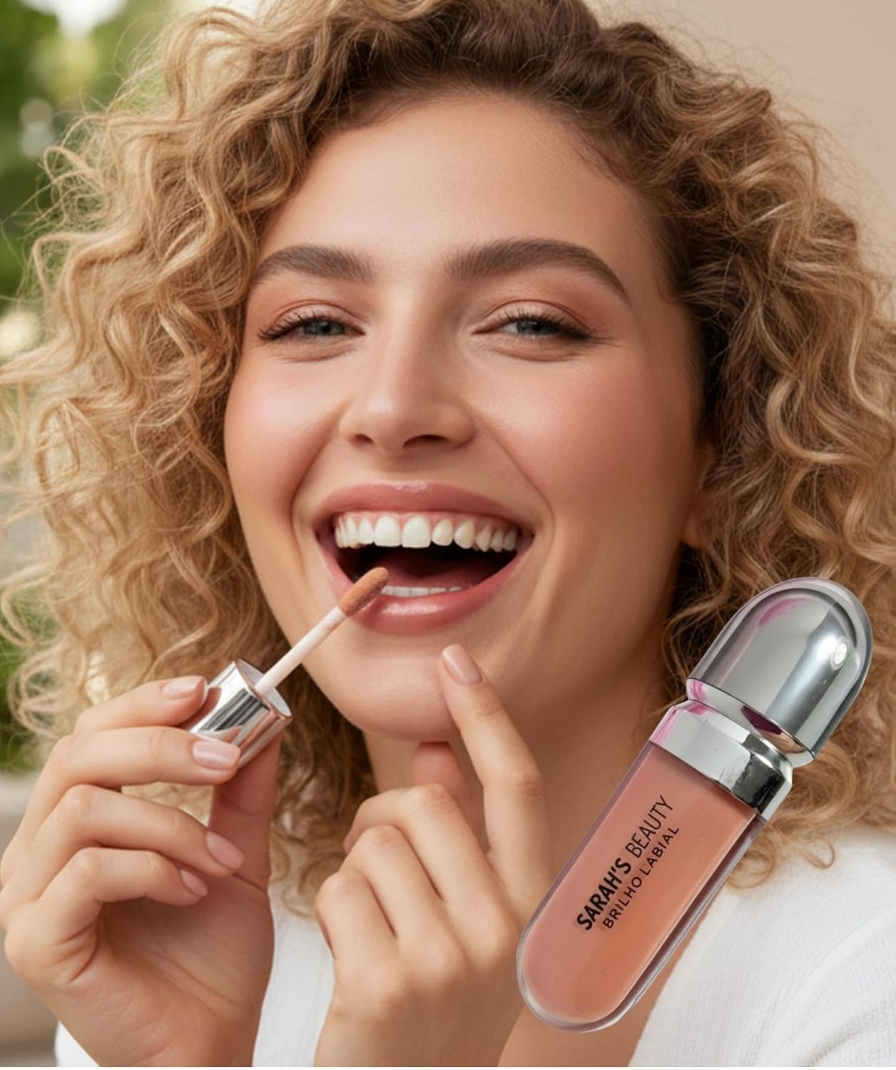 Gloss Labial, Brilho Intenso Espelhado, Hidratação Prolongada, Textura Leve. Ref: S6131B-1 Maquiagem (COR 2) - Imagem 3