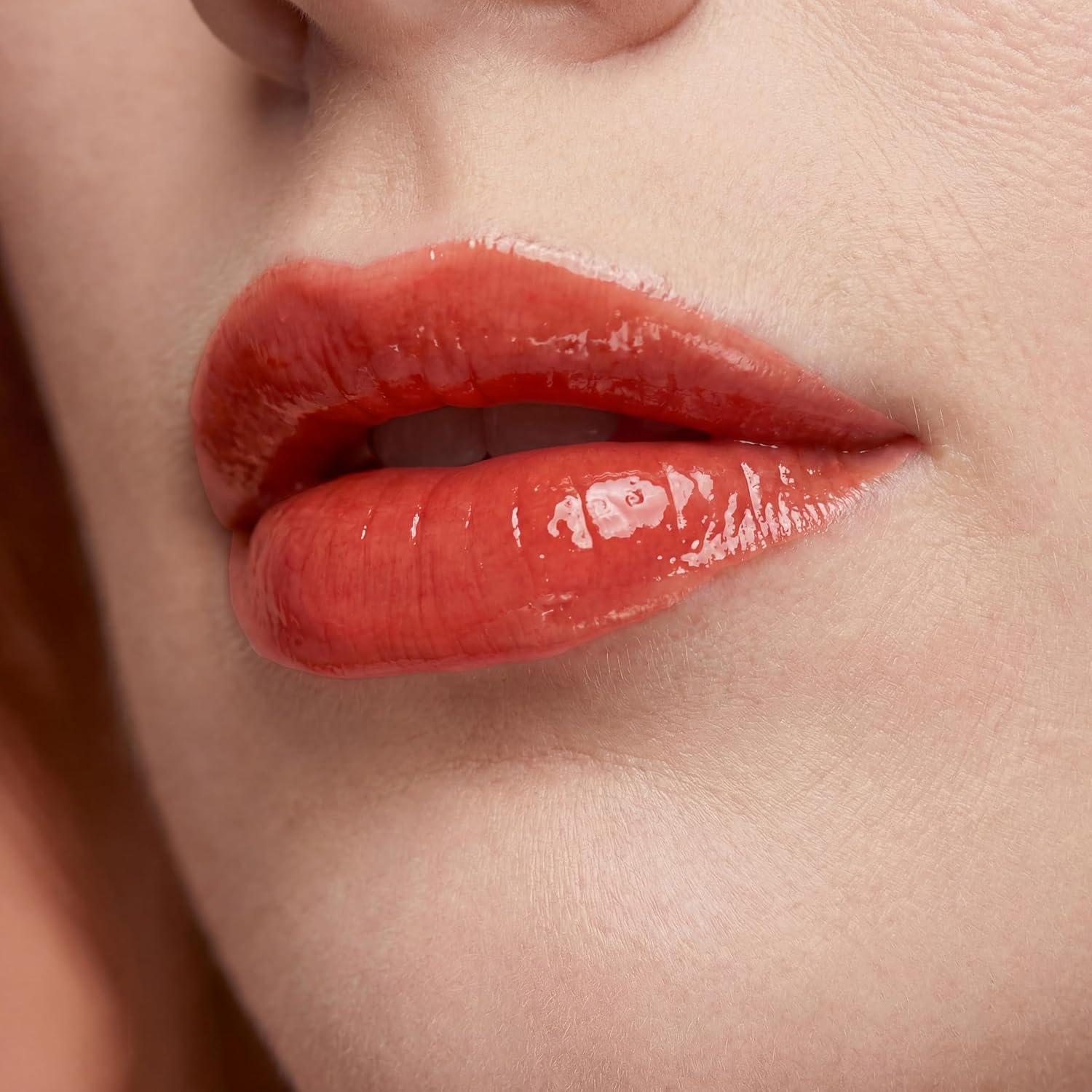Gloss Labial Cristal Clear Kause Be | Brilho Natural com Ácido Hialurônico e Vitamina E | Hidratante, Textura Confortável e Não Pegajosa | Pode Usar Sozinho ou Sobre Batom (Beijo de Canela) - Imagem 4