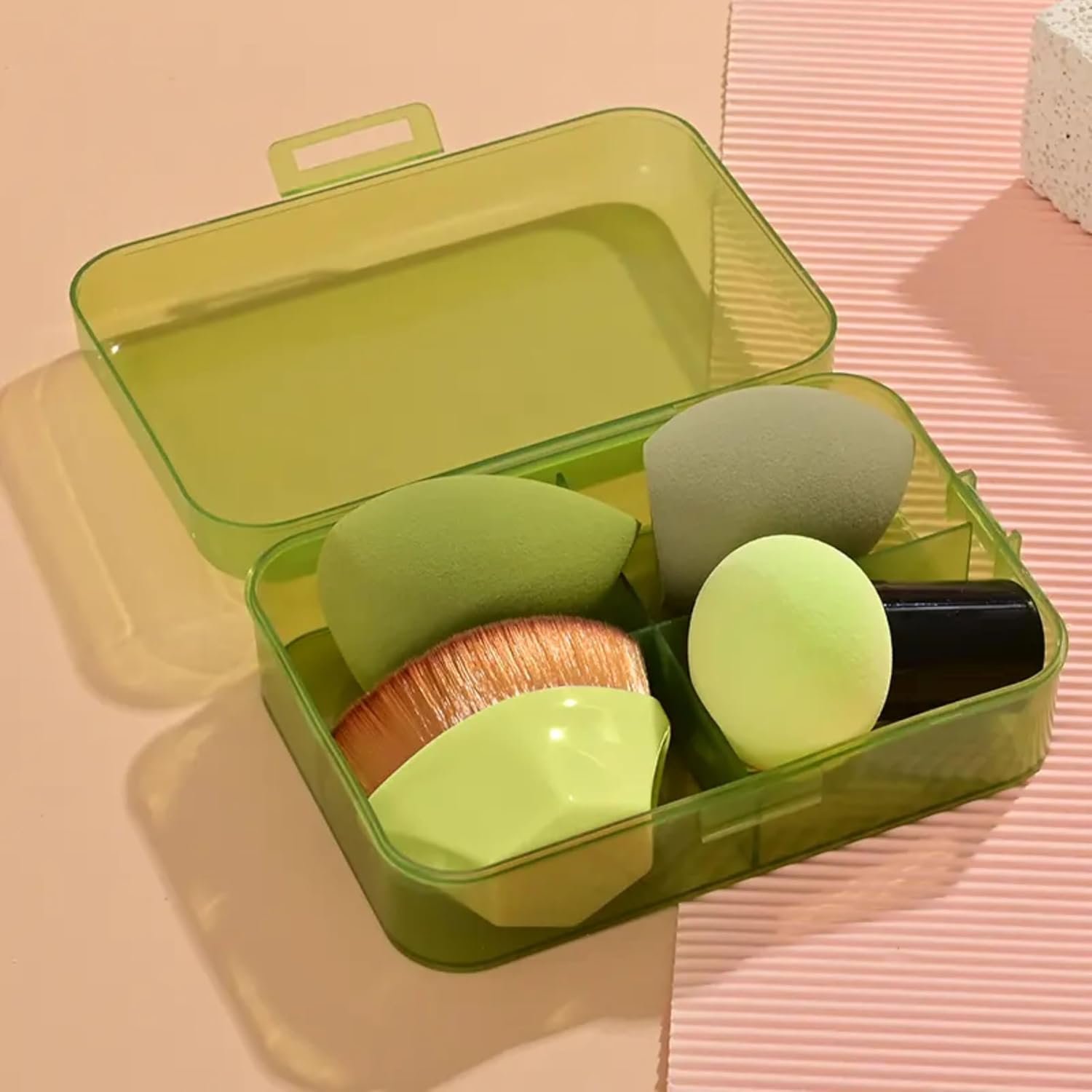 Kit Pincéis e Esponjas para Maquiagem Profissional com Estojo – 1 Pincel Kabuki Hexagonal, 1 Esponja Cogumelo, 2 Esponjas Gota 3D – Aplicação de Base, Corretivo, Contorno, Pó, Blush e Iluminador - Imagem 6